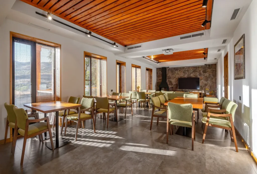 Aprie-Boutique-Hotel-16.webp