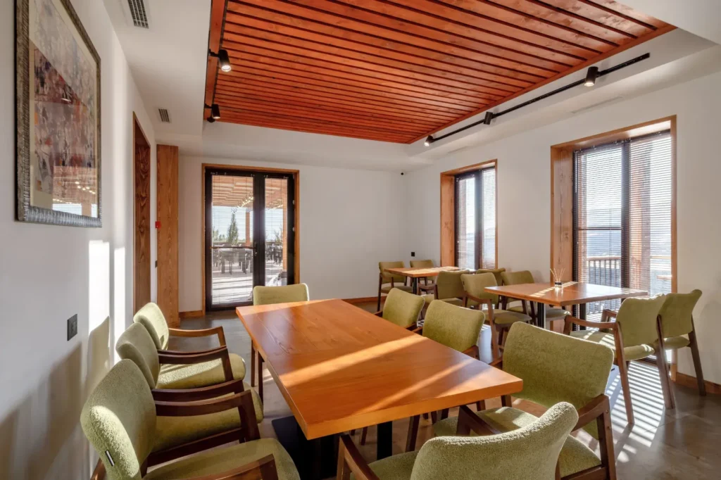 Aprie-Boutique-Hotel-17.webp