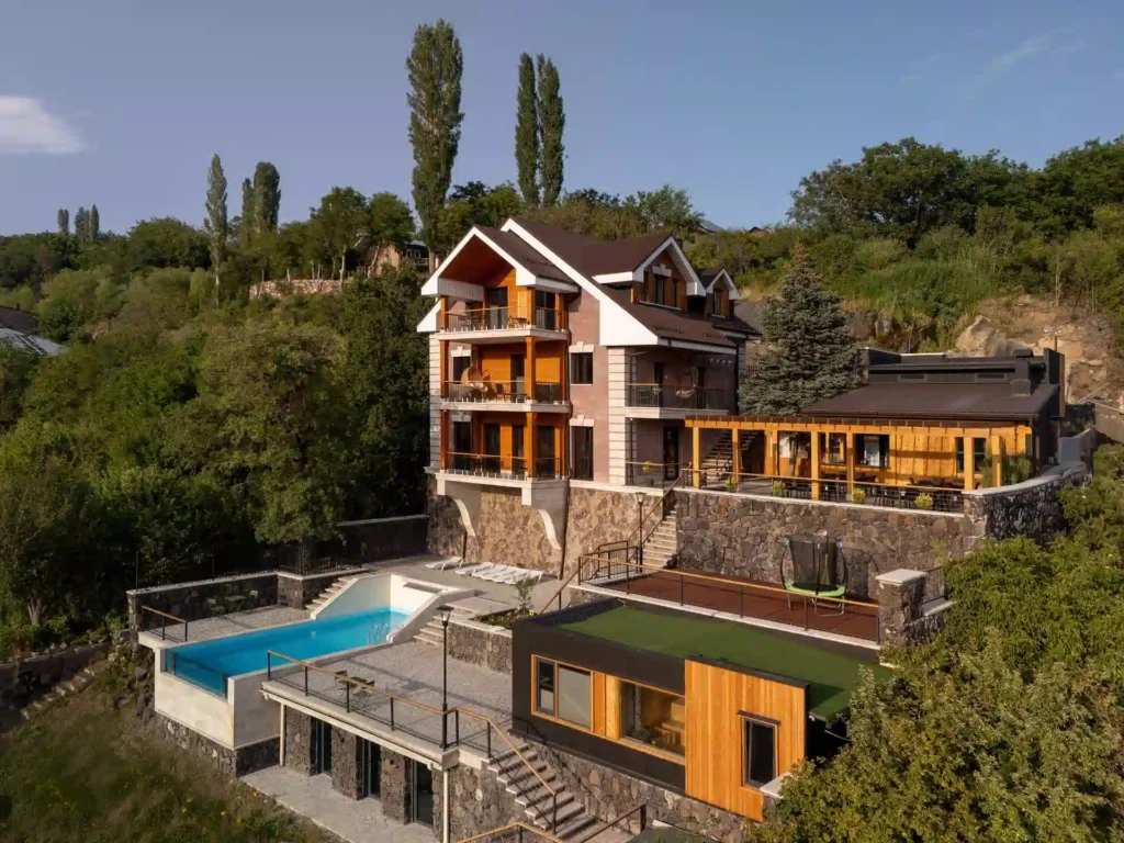 Aprie-Boutique-Hotel-3-1.webp