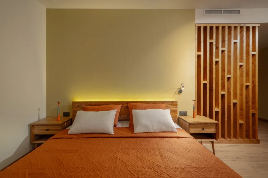 aprie-boutique-hotel-room-2-2.webp